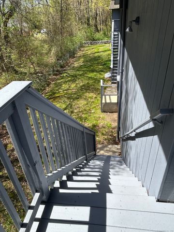 55 Virginia Avenue APT C, Groton, CT 06340