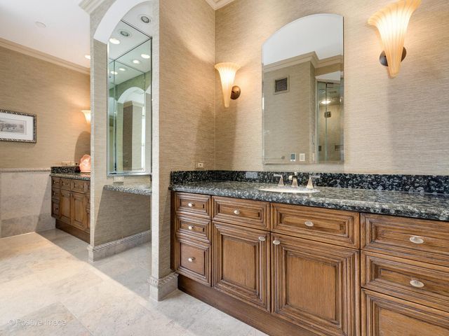 55 W Delaware Place 1101, Chicago, IL 60610