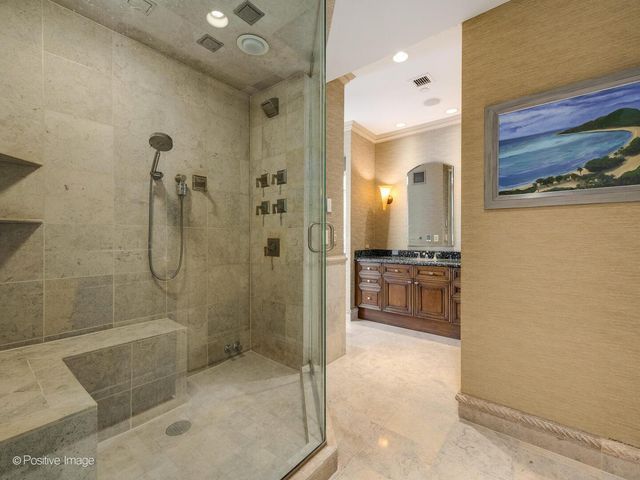 55 W Delaware Place 1101, Chicago, IL 60610