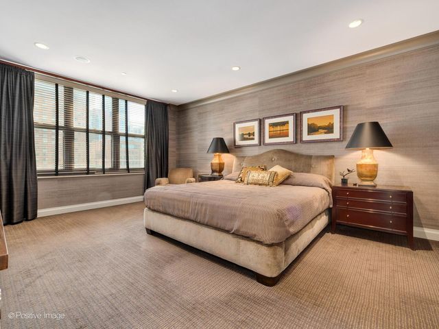 55 W Delaware Place 1101, Chicago, IL 60610
