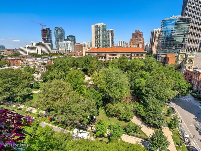 55 W Delaware Place 1101, Chicago, IL 60610