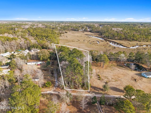 240 Edgewater Drive SW, Shallotte, NC 28470