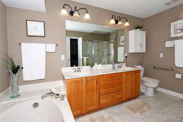 1365 Presidents Landing Drive, O'fallon, MO 63366