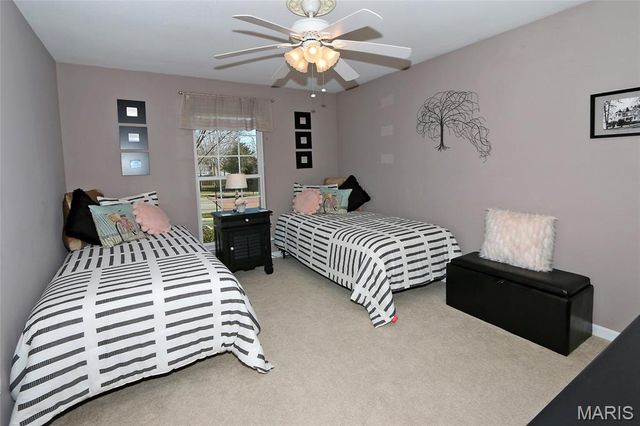 1365 Presidents Landing Drive, O'fallon, MO 63366