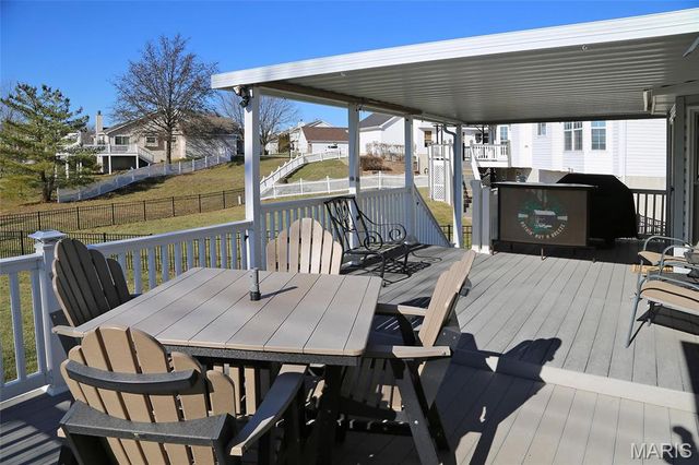 1365 Presidents Landing Drive, O'fallon, MO 63366