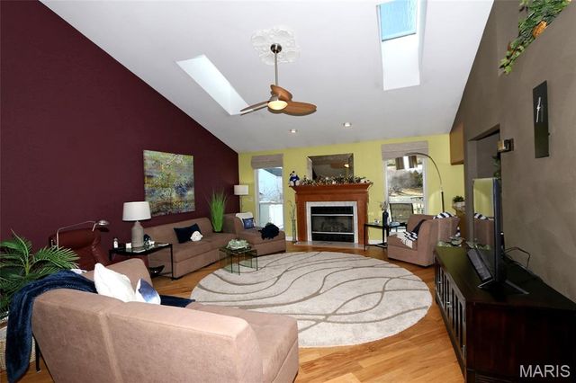 1365 Presidents Landing Drive, O'fallon, MO 63366