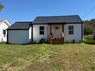 1204 Logan Avenue, Rossville, GA 30741
