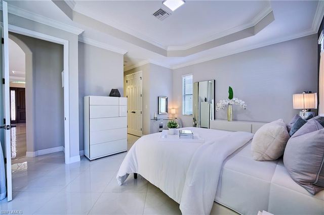 28074 Edenderry CT, Bonita Springs, FL 34135