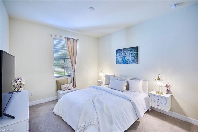 28074 Edenderry CT, Bonita Springs, FL 34135