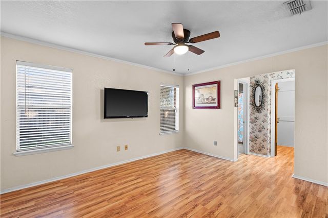 4220 Wandering Creek Dr, Corpus Christi, TX 78410