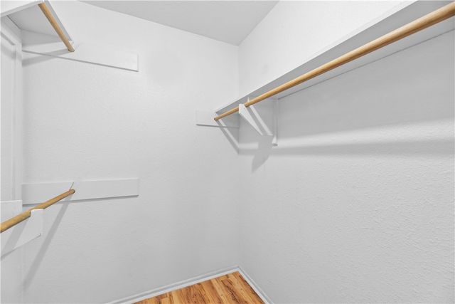 4220 Wandering Creek Dr, Corpus Christi, TX 78410