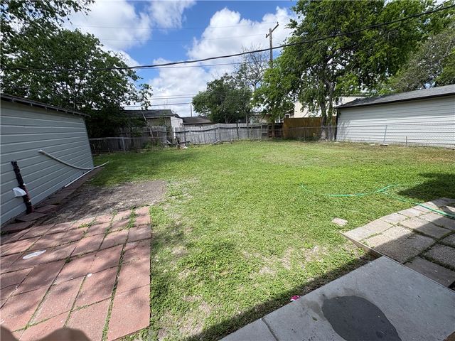 1341 Daytona Dr, Corpus Christi, TX 78415