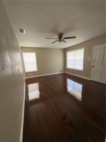 1341 Daytona Dr, Corpus Christi, TX 78415