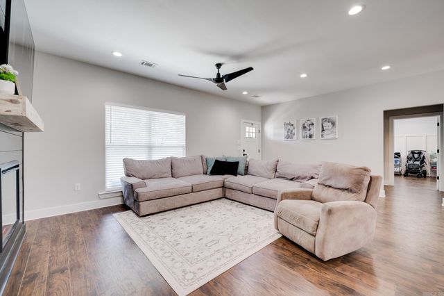 422 HWY 225 W, Greenbrier, AR 72058