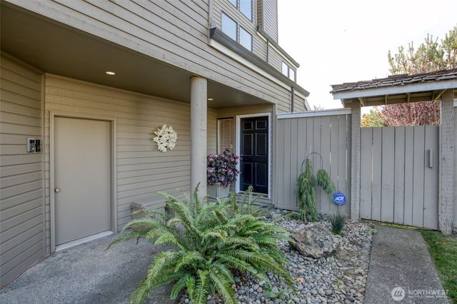 300 Beacon Hill Drive, Hoquiam, WA 98550