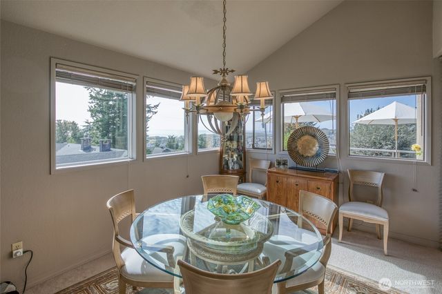 300 Beacon Hill Drive, Hoquiam, WA 98550