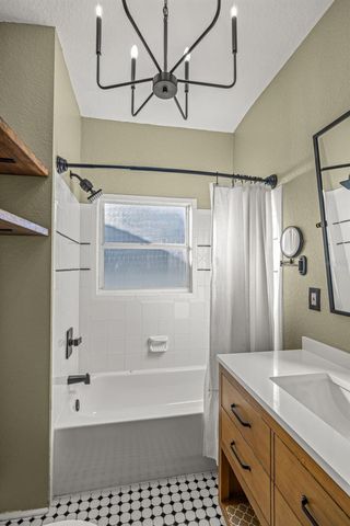 806 E GENESEE STREET, Tampa, FL 33603