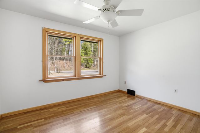 7 Zan Drive, Goffstown, NH 03045