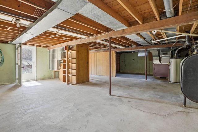 7 Zan Drive, Goffstown, NH 03045