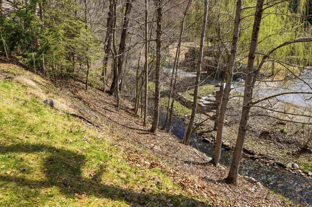 7 Zan Drive, Goffstown, NH 03045