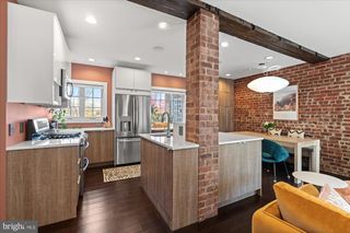 1028 VALLEY DR, Alexandria, VA 22302