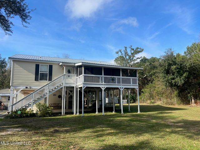 11013 Gull Street, Bay Saint Louis, MS 39520