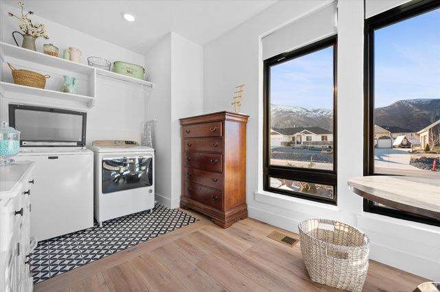 669 S 150 E, Mantua, UT 84324