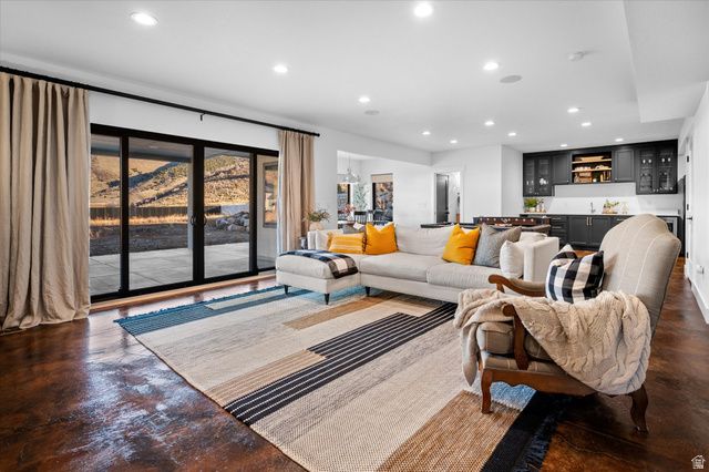 669 S 150 E, Mantua, UT 84324