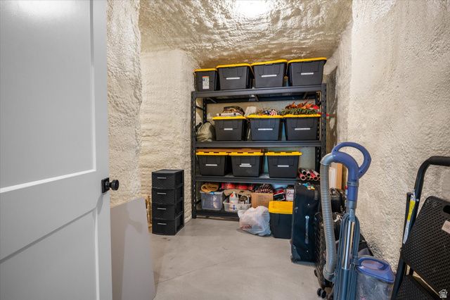 669 S 150 E, Mantua, UT 84324