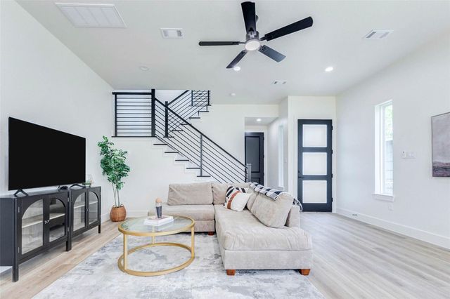 7115 England Street A, Houston, TX 77021