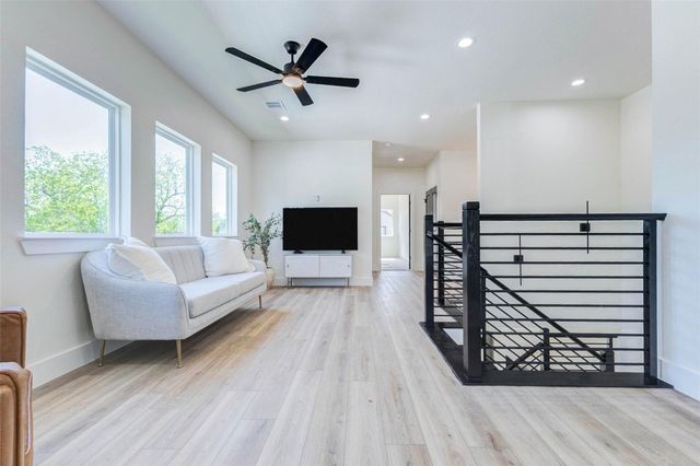 7115 England Street A, Houston, TX 77021