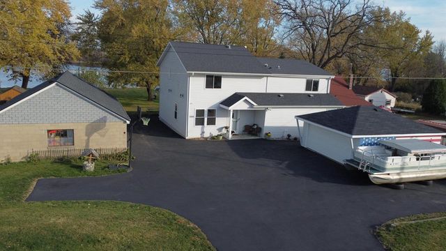 7715 W Wind Lake ROAD, Wind Lake, WI 53185