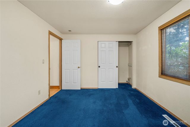 18504 8th Avenue NE, Shoreline, WA 98155