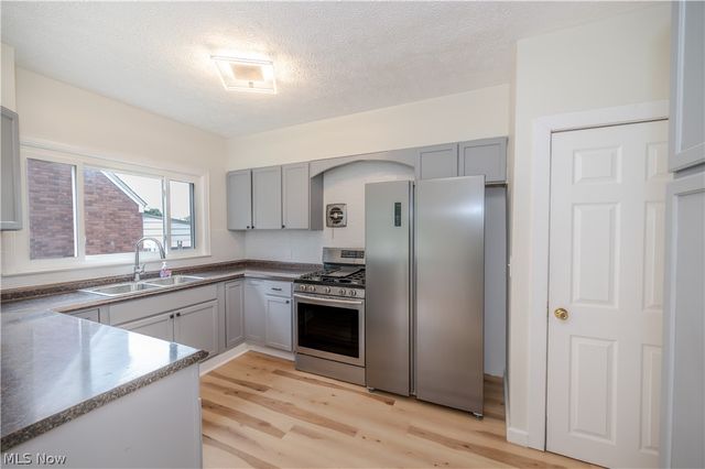 47 S Beverly Avenue, Austintown, OH 44515