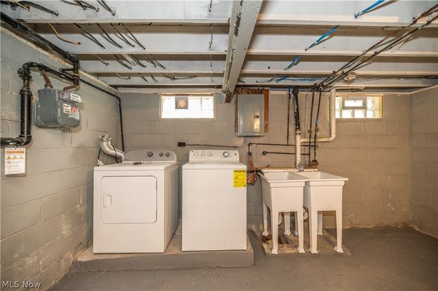 47 S Beverly Avenue, Austintown, OH 44515