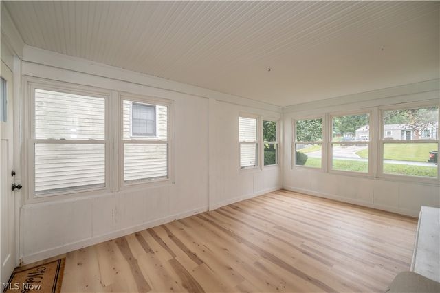 47 S Beverly Avenue, Austintown, OH 44515