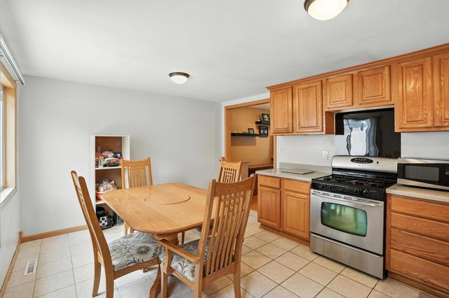 9414 Saric Drive, Highland, IN 46322