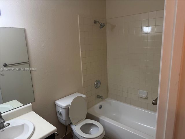 1211 S Independence Dr 1211-D, Homestead, FL 33034