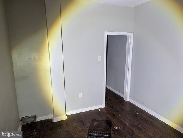 1725 N LECOUNT ST, Philadelphia, PA 19121