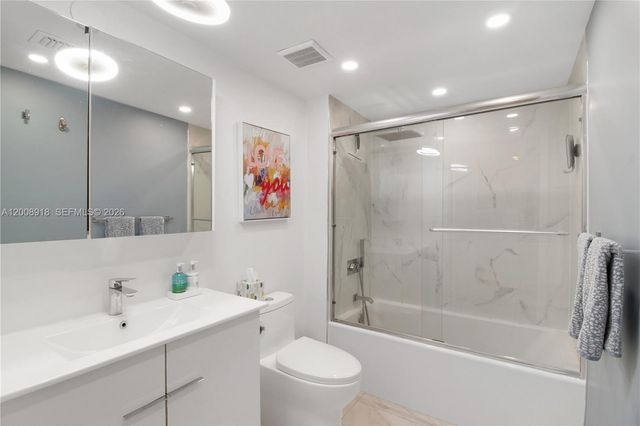 1155 S Brickell Bay Dr 805, Miami, FL 33131
