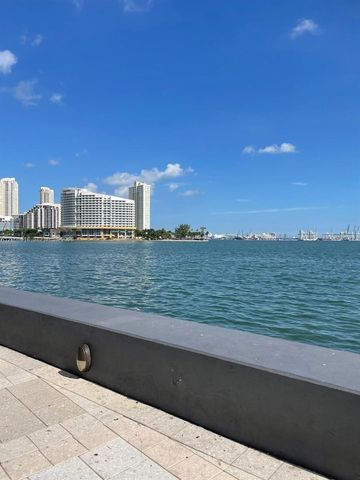 1155 S Brickell Bay Dr 805, Miami, FL 33131
