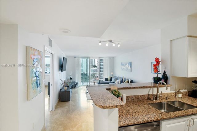 1155 S Brickell Bay Dr 805, Miami, FL 33131