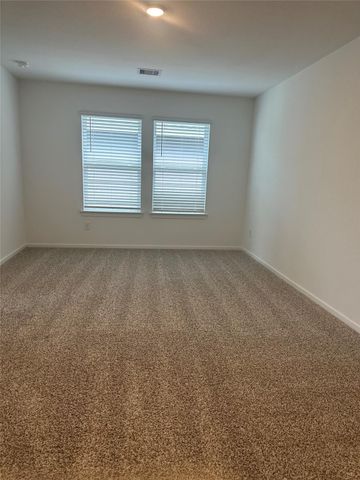 16779 Country Roots, Conroe, TX 77302