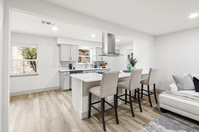 442 Hanover Lane, Irving, TX 75062