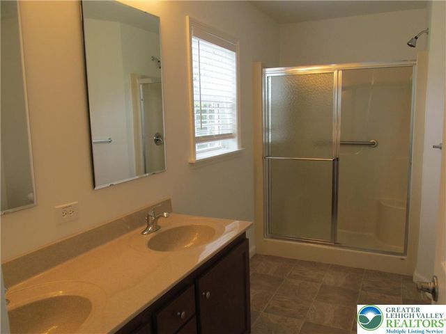 3813 Belcourt Road, Forks Twp, PA 18040
