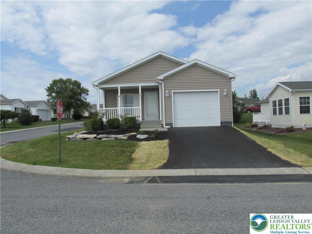 3813 Belcourt Road, Forks Twp, PA 18040