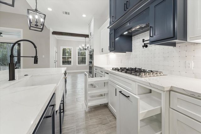 17618 Julianne Drive, Waller, TX 77484