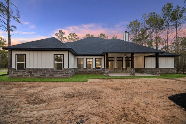 17618 Julianne Drive, Waller, TX 77484