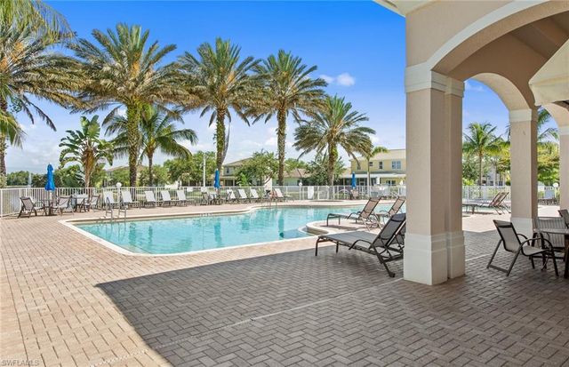 1561 Lake Jessup CIR, Cape Coral, FL 33909