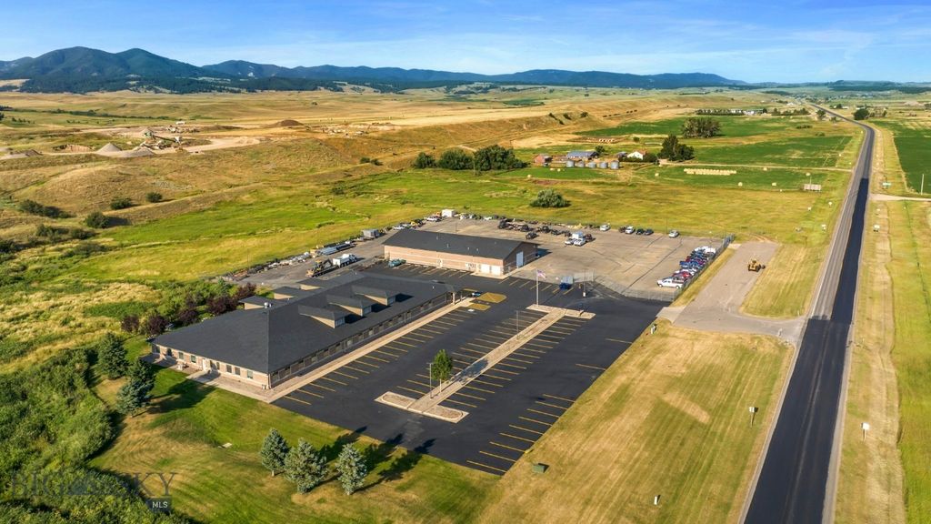 920 NE Main, Lewistown, MT 59457 photo 11